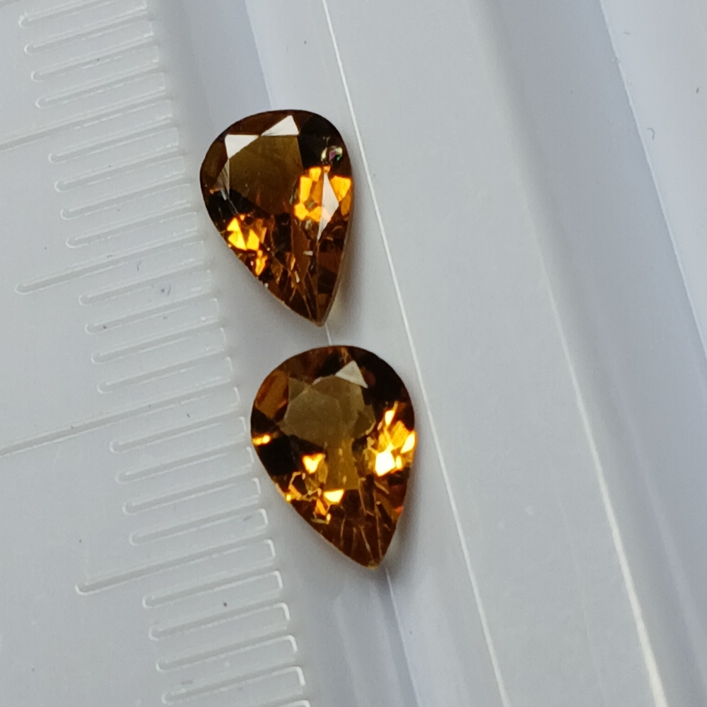 Elegant Golden Citrine 7x5mm Pear-Shaped Duo